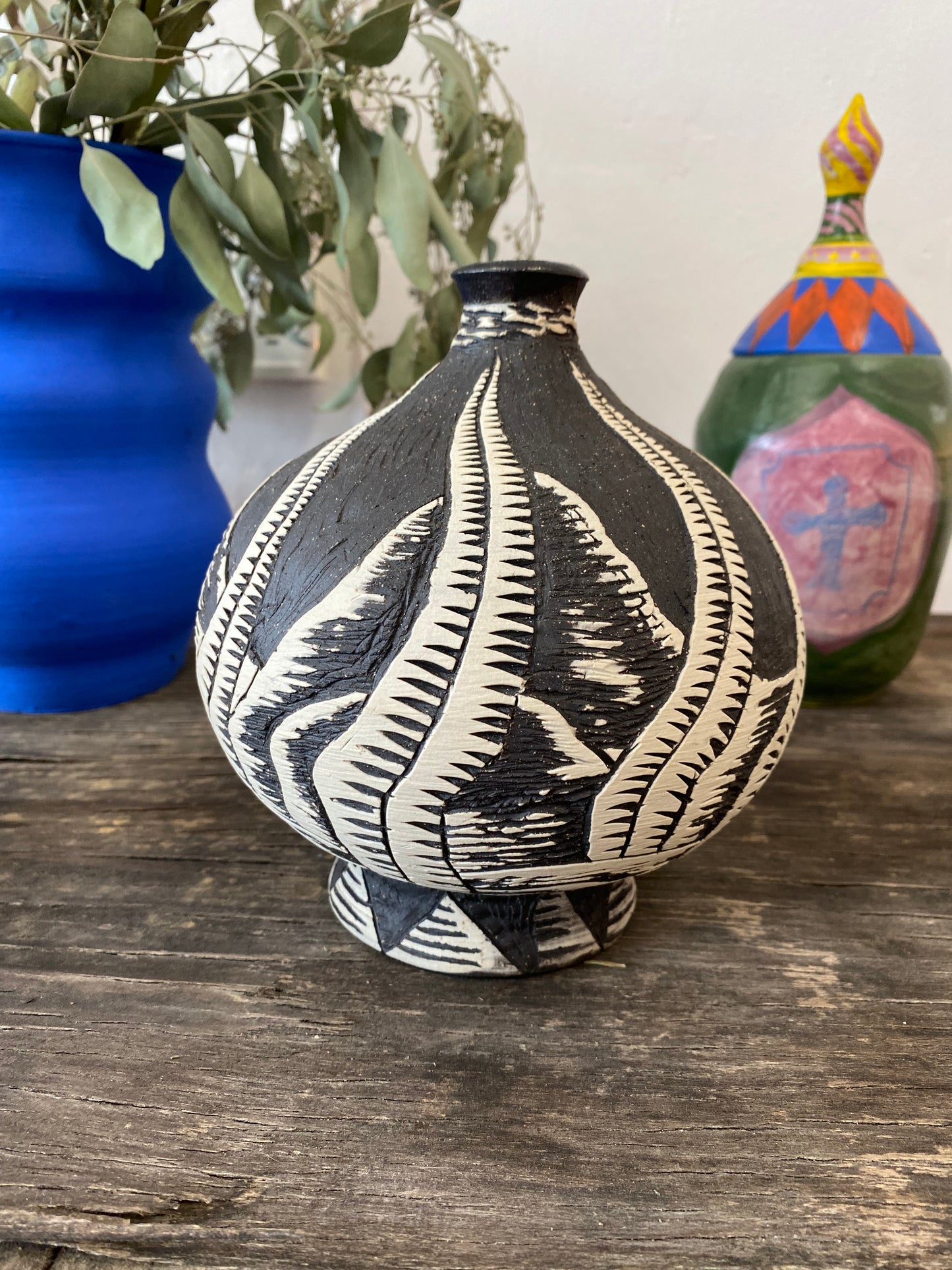 Obsidian bulb desert vase